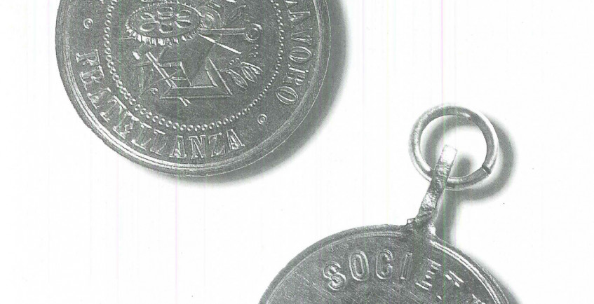 medaglia commemorativa trentennale 1914.jpg