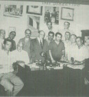 foto soci all'interno della sede sociale nel 1962.jpg